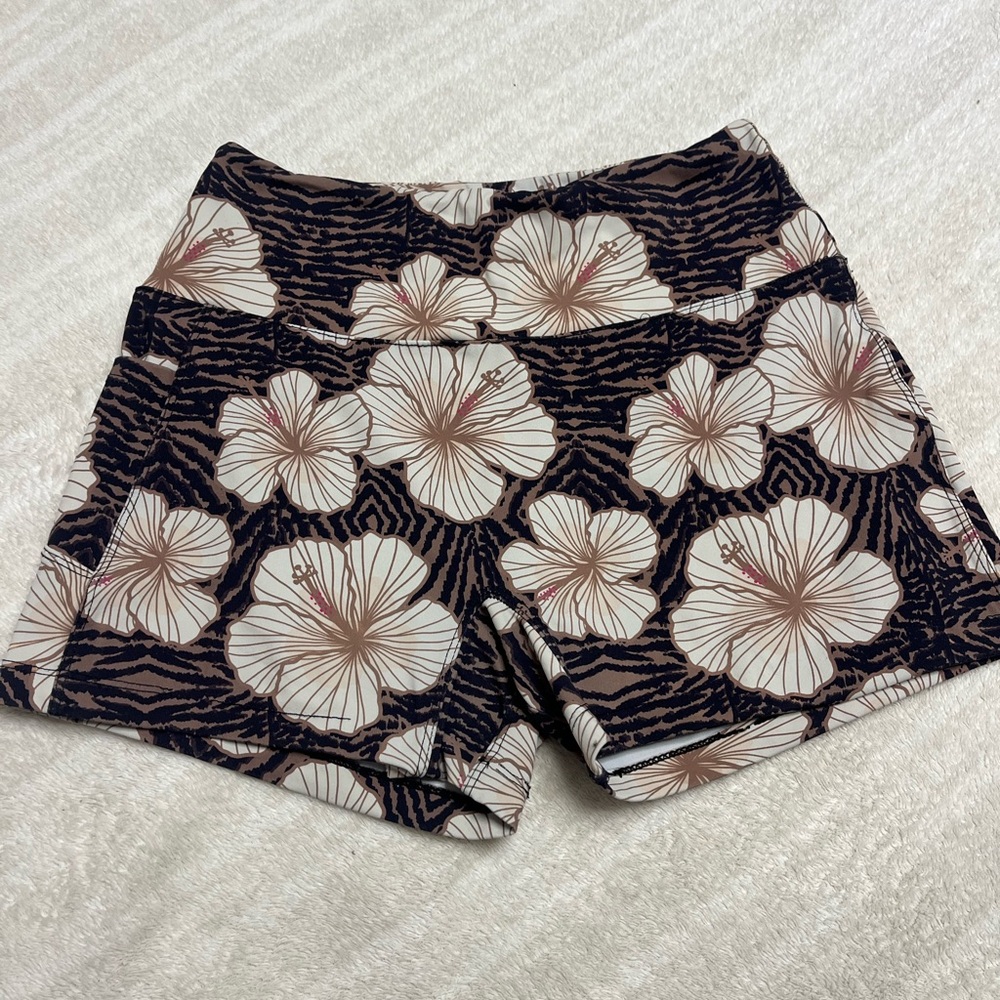 Benoa Wild Thing Active Shorts